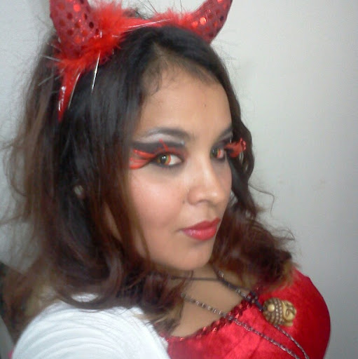 Ruth Robles Photo 23