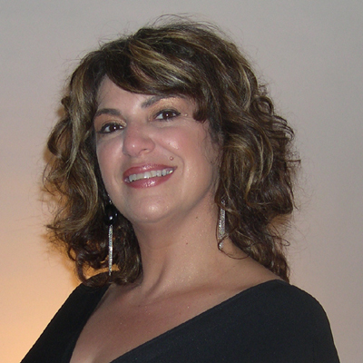 Stephanie Farina Photo 4