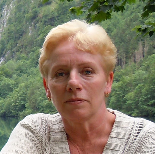 Elizabeth Brouwer Photo 8