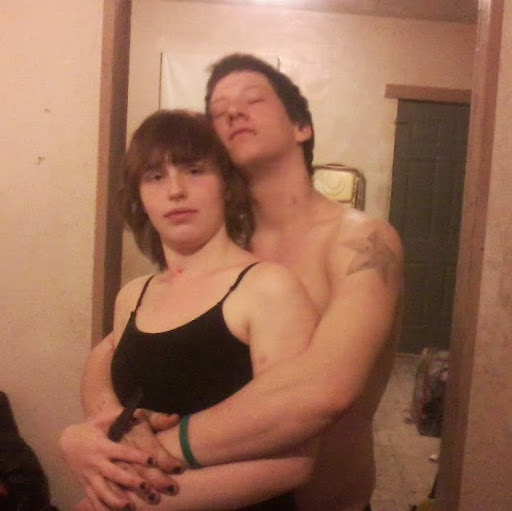 Nicole Simonson Photo 25