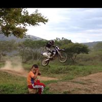 Daniel Parra Photo 22
