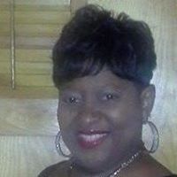 Renee Crawford Photo 9