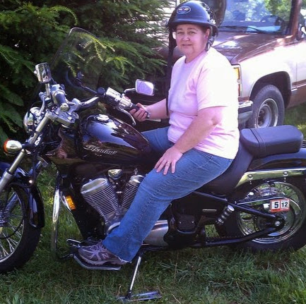 Michelle Stratton Photo 39