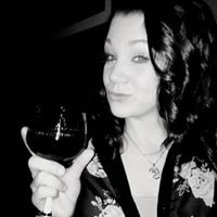 April Garland Photo 12