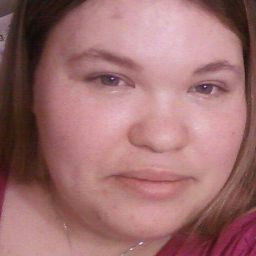 Holly Bradley Photo 16