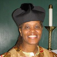 Jacqueline Holland Photo 12