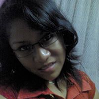 Lourdes Reyes Photo 36