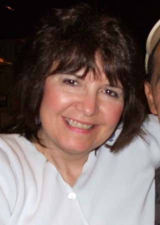 Linda Hooper Photo 20
