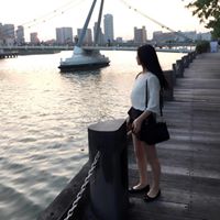 Ling Hu Photo 24