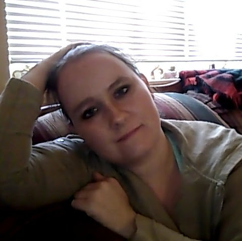 April Cunningham Photo 33