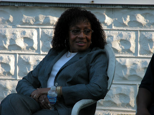 Barbara Hodges Photo 11