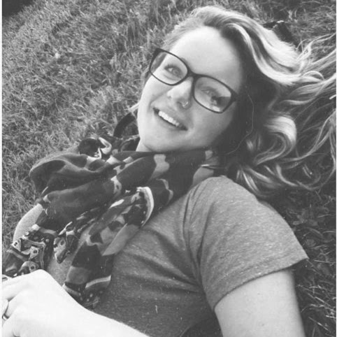 Courtney Russell Photo 44