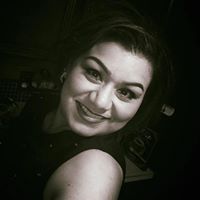 Julia Tapia Photo 11
