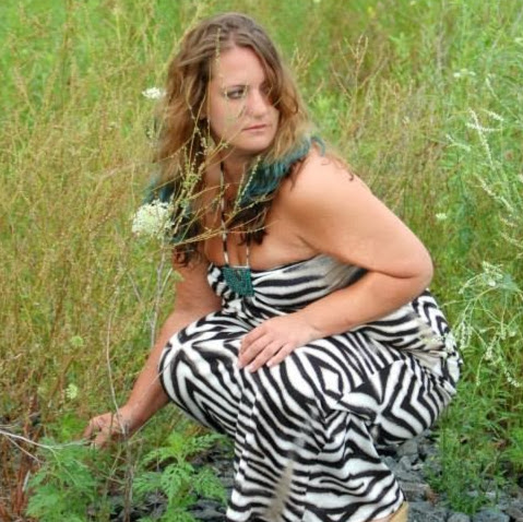 April Mcleod Photo 13