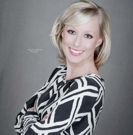 Bonnie Rich Photo 12