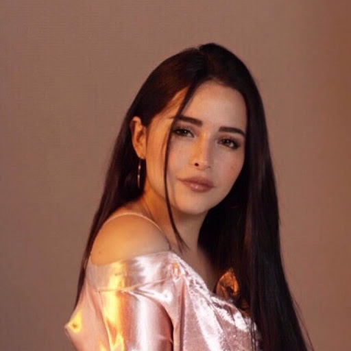 Ana Acosta Photo 38