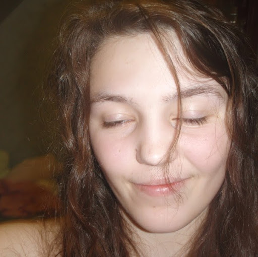 Amy Kinsman Photo 8