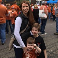 Elizabeth Wirth Photo 27
