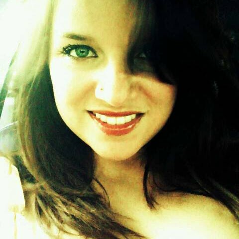 Elizabeth Harrison Photo 54