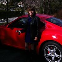 Alicia Bloom Photo 8