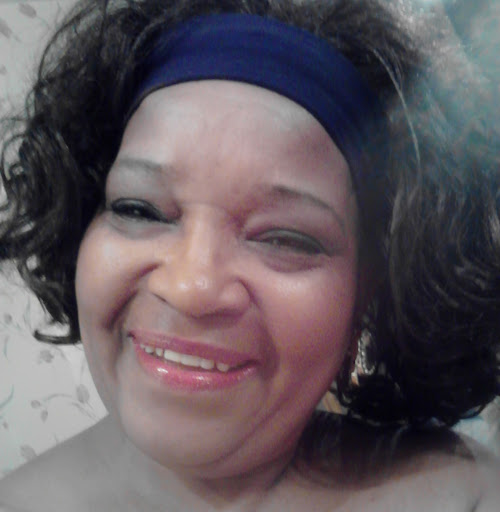 Linda Abrams Photo 25