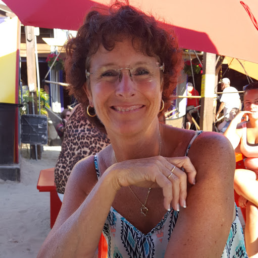 Pamela Wise Photo 24