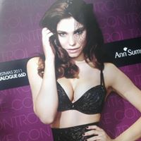 Sara Summers Photo 42