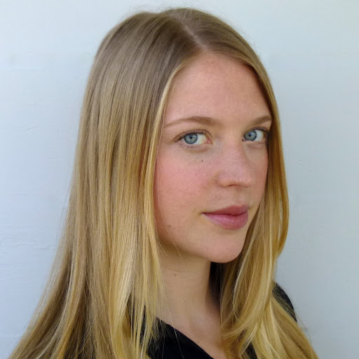 Julia Schmitt Photo 26