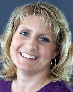 Traci Benjamin Photo 19
