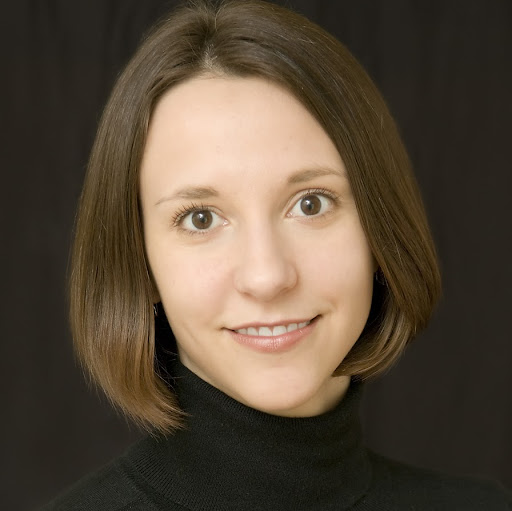 Jennifer Iverson Photo 26