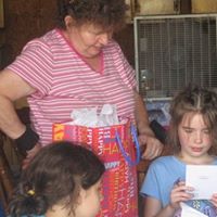 Cheryl Winstead Photo 3