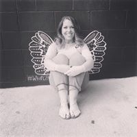 Elizabeth Mckenna Photo 22