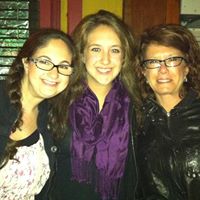 Carrie Newman Photo 11