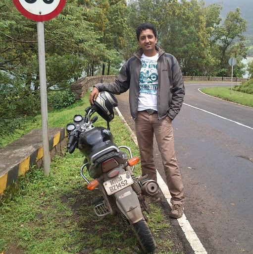 Mustafa Husain Photo 23