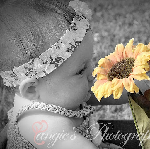 Jessica Roberson Photo 12