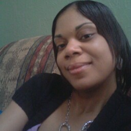 Christina Henderson Photo 14