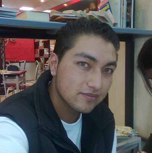 Alex Javier Photo 36