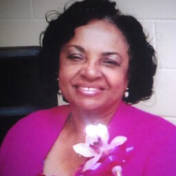 Gloria Griffin Photo 9