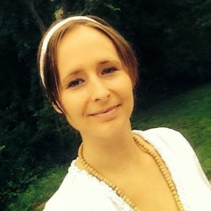 Angela Reed Photo 31
