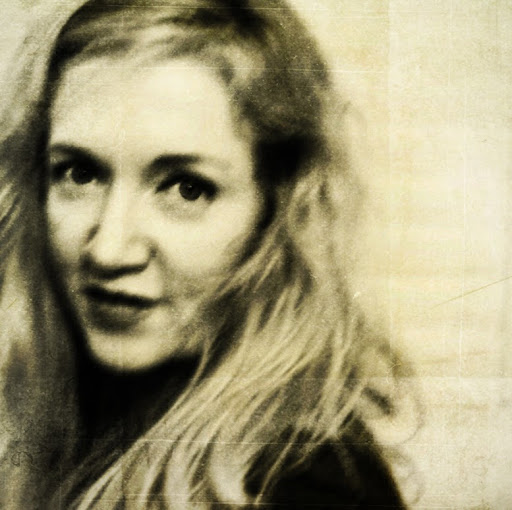Beth Hayes Photo 4