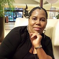 Octavia James Photo 15