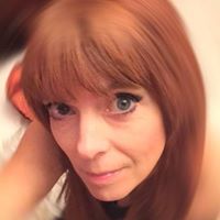 Jennifer Vallance Photo 10