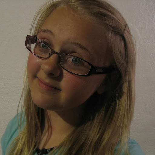Allison Sharp Photo 30