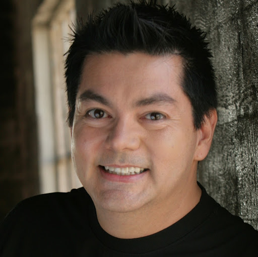 Louis Valenzuela Photo 5