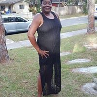 Angela Crosby Photo 18
