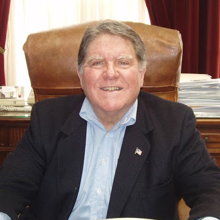 Kenneth Waldron Photo 27