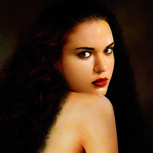 Lucinda Gray Photo 28