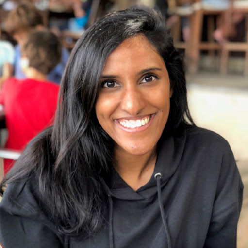 Sarah Mathew Photo 17
