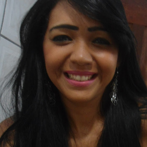 Roberta Campos Photo 16