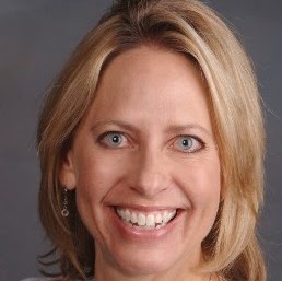 Julie Olsen Photo 30